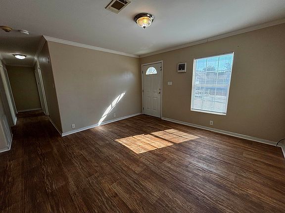 5th image of 1607/1609 E Maine St