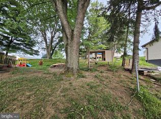 105 Pine Knoll Rd, Wheeling, WV 26003
