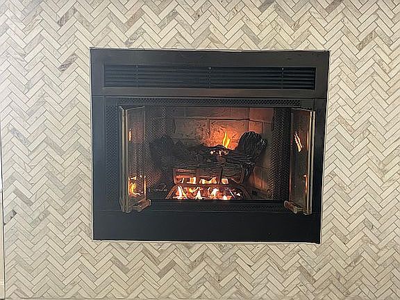 4th image of 2446 N Main St Unit G