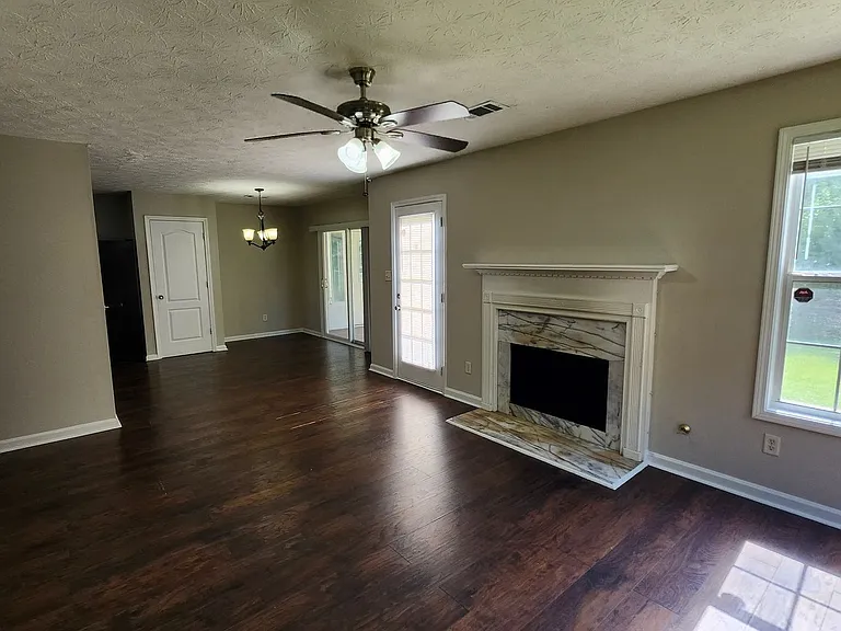 3049 Winding Grove Dr — Photo 6