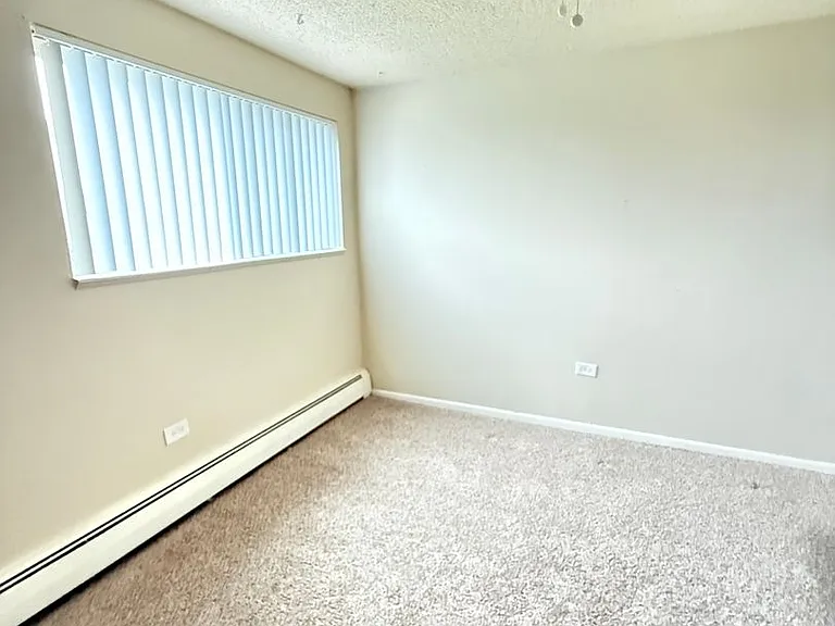 1420 W 71st Pl — Photo 24