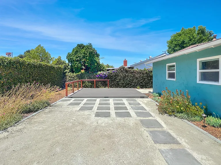 13902 Powers Rd — Photo 21