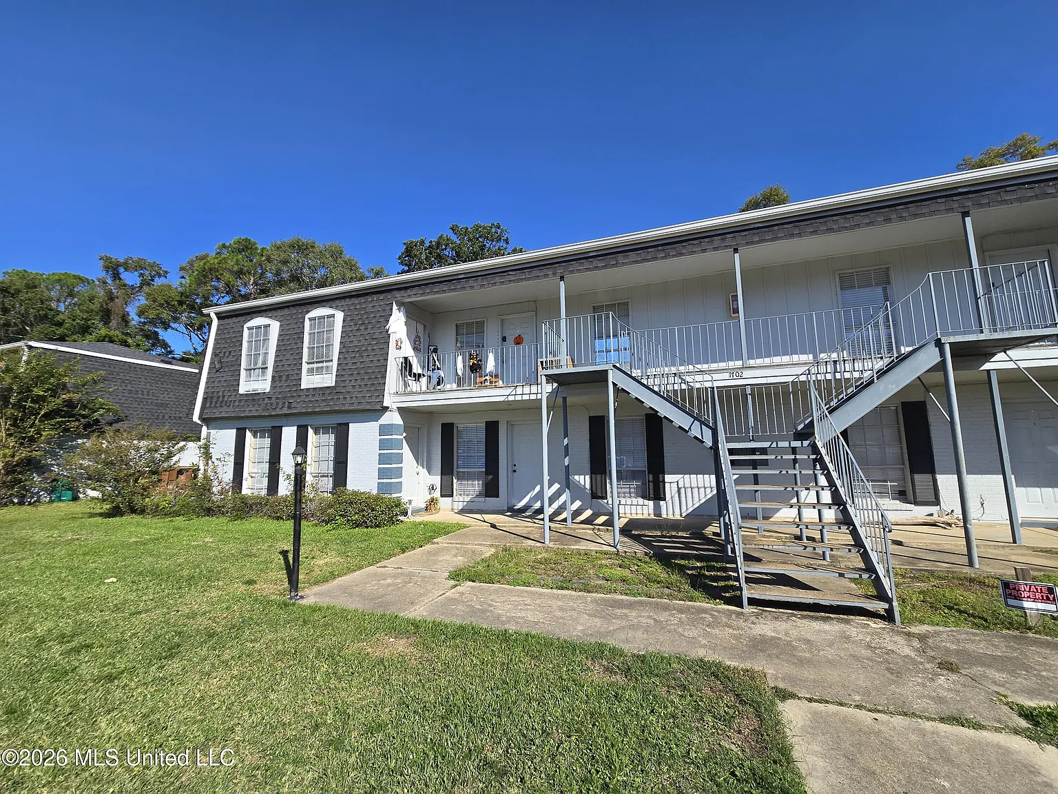 1 bed, 1.0 bath, 800 sqft, $700 — Photo 1