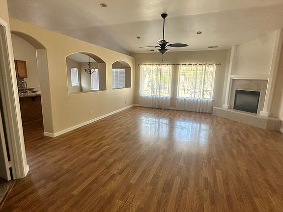 2nd image of 2129 W Park Dr