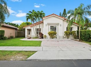 16476 SW 99th Ln, Miami, FL 33196