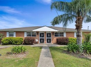 4831 Lynhuber Dr, New Orleans, LA 70126