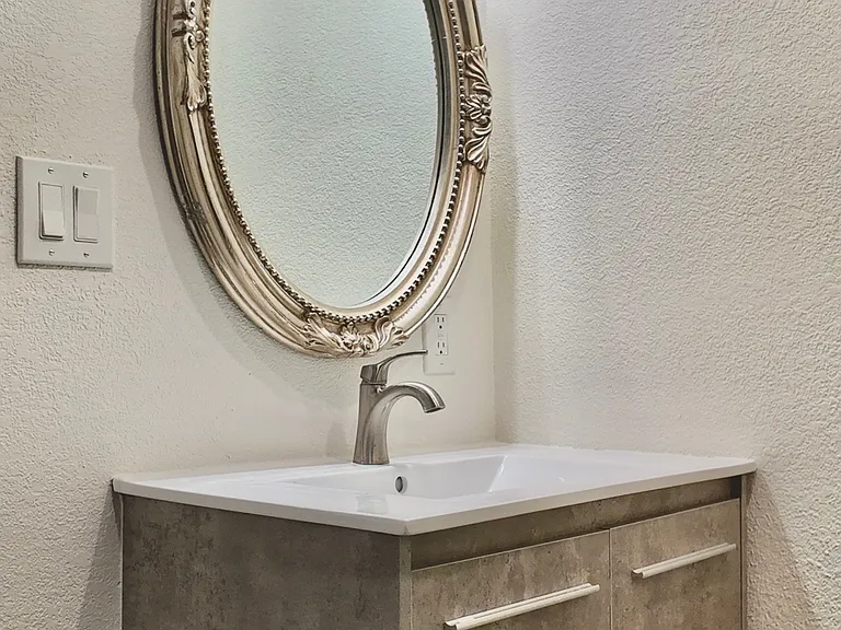 2931 Mobile Ave #3 — Photo 10