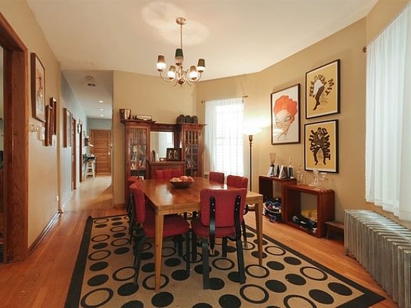 3rd image of 2110 W Belle Plaine Ave #1