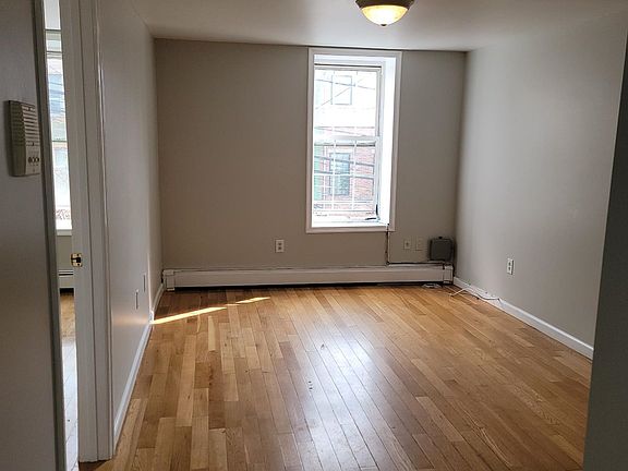 5th image of 356 4th St