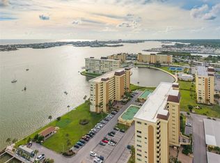 4525 Cove Cir APT 1002, Saint Petersburg, FL 33708
