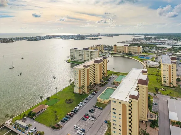 4525 Cove Cir APT 1002, Saint Petersburg, FL 33708