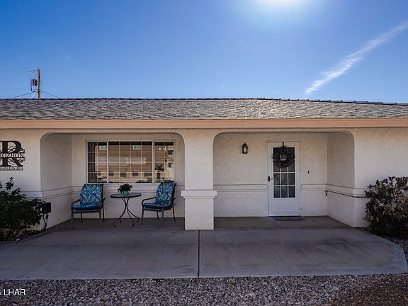 3rd image of 3634 Pelican Dr