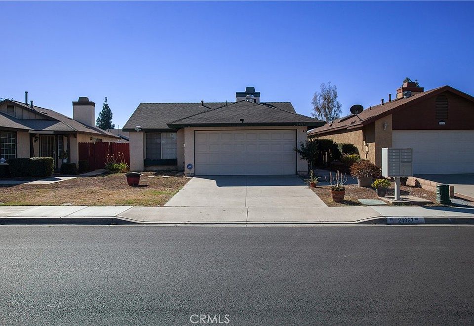 1st image of 24067 Fawn St