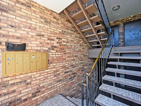 3rd image of 539 Davis Rd APT 1