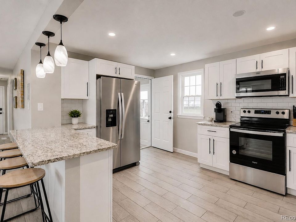1st image of 6733 S Ash Way