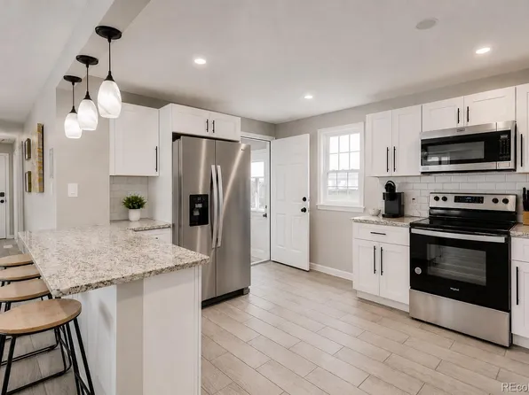 6733 S Ash Way, Centennial, CO 80122