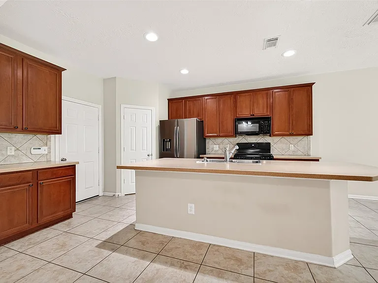 11 Nestlewood Pl — Photo 9