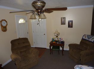 818 Blue Lick Rd, Berea, KY 40403