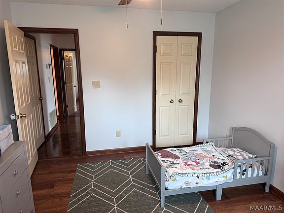 5th image of 5740 Jane Rd