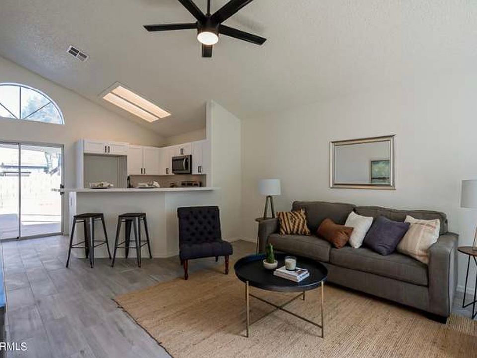 1st image of 441 S Maple Unit 101