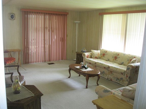 4th image of 123 Bougainvillea Dr