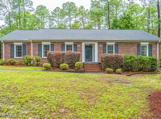 120 Fox Hunt Ln, Southern Pines, NC 28387