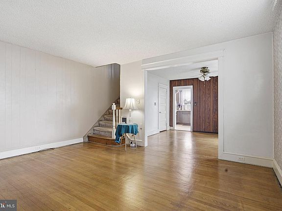 5th image of 109 Shadeland Ave