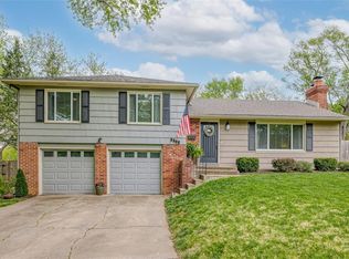 5808 W 79th St, Prairie Village, KS 66208