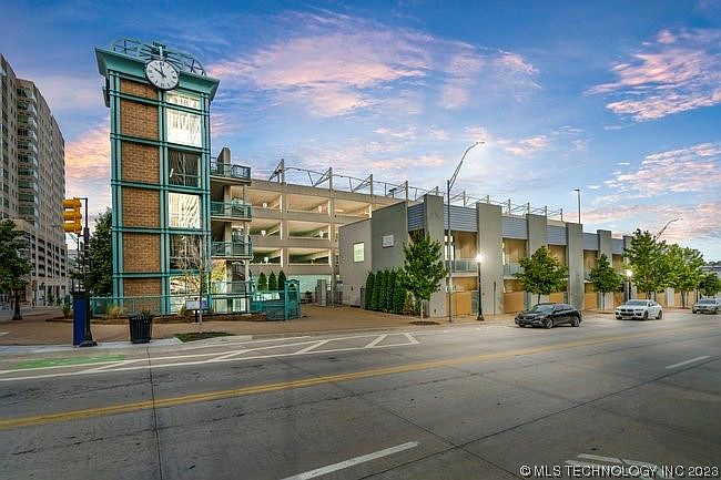 1st image of 132 S Boulder Ave #11