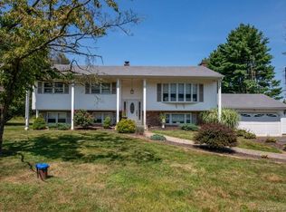 50 Juniper Dr, North Haven, CT 06473