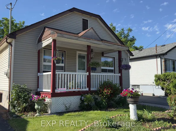 428 Carlton St, Saint Catharines, ON L2M 4W8