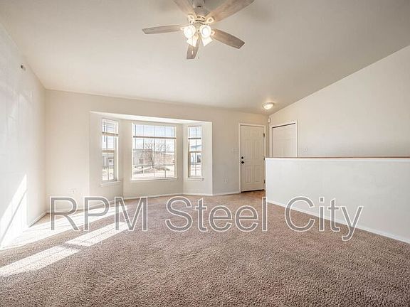 5th image of 265 N Paramount Ln