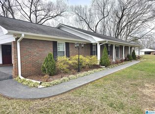 208 Sunny Hill Dr, Anniston, AL 36206