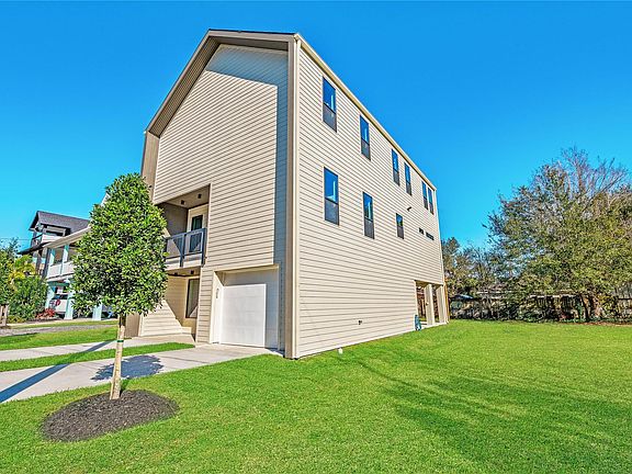 5th image of 701 Pine Rd