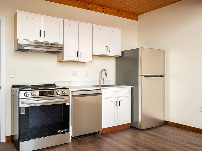 Sandy Rose Lofts — Photo 4