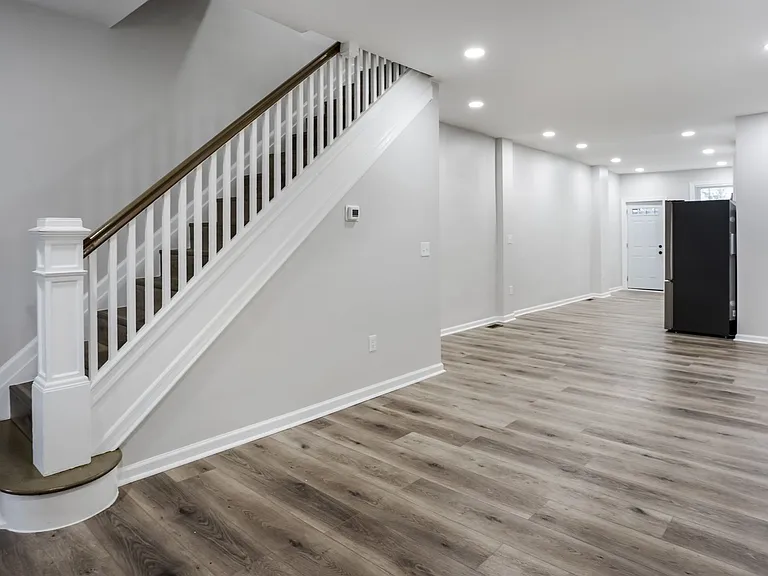 2332 N Monroe St — Photo 3