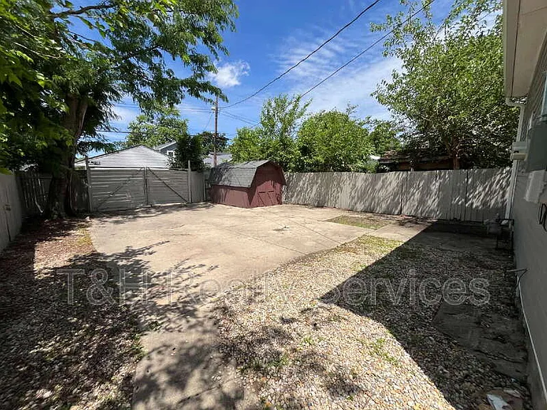 210 N Keystone Ave — Photo 24