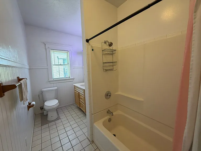 2017 Q St — Photo 22
