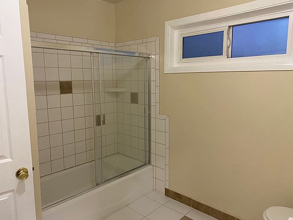5th image of 333 E Warren Ln