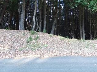 27935 Bear Dr, Willits, CA 95490