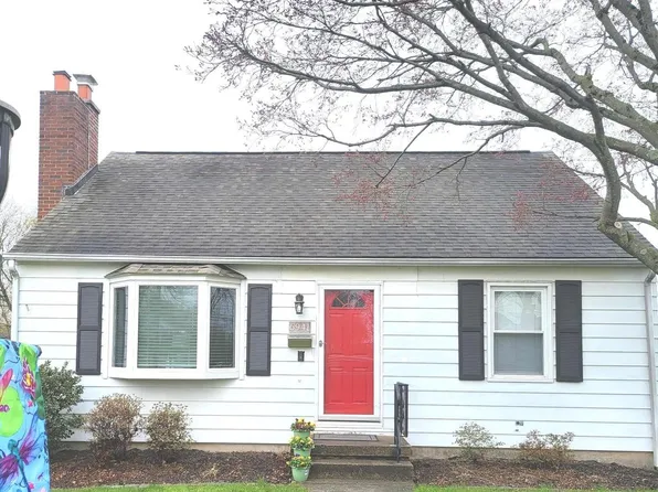 6941 Somerset St, Harrisburg, PA 17111