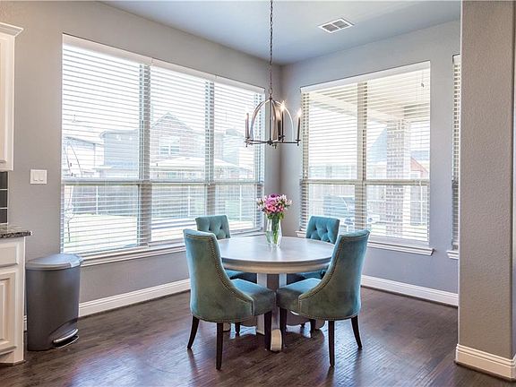 3rd image of 3708 Old Orchard Ct