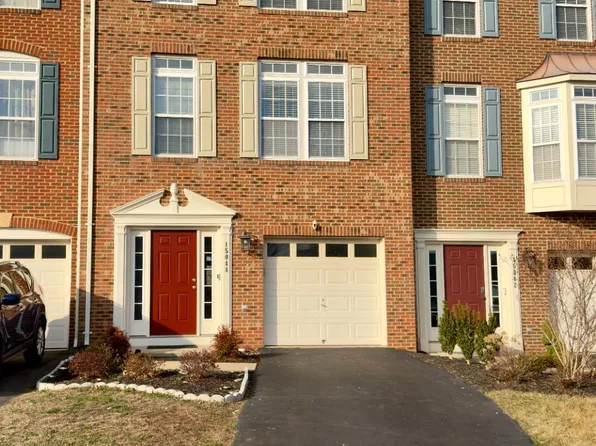 15044 Danehurst Cir, Gainesville, VA 20155