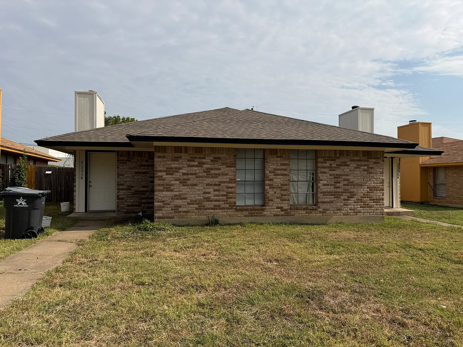 2 bed, 1000 sqft, $1,400 — Photo 1
