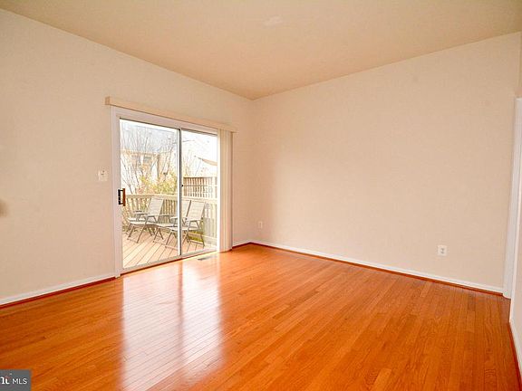 5th image of 12065 Kemps Landing Cir