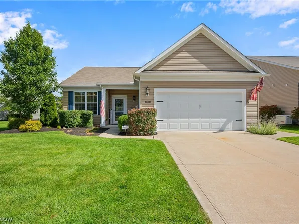 8009 Amberley Dr, Mentor, OH 44060