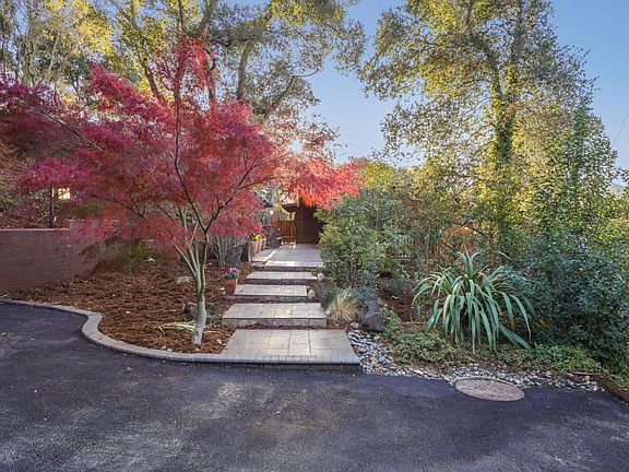 2nd image of 18480 Hillview Dr