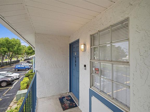 4th image of 5005 BORDEAUX VILLAGE PLACE #202