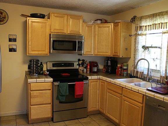 3rd image of 641 Southbrook Dr