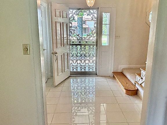 3rd image of 5277 Gabbard Dr